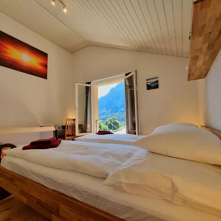 Seeparadiesli Am Schoenen Thunersee Därligen