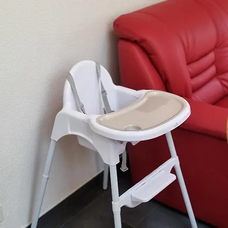 Seeparadiesli Am Schoenen Thunersee Därligen