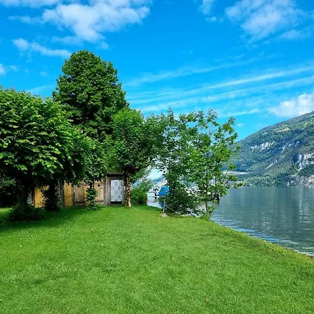 Seeparadiesli Am Schoenen Thunersee *