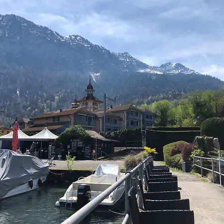 아파트 Seeparadiesli Am Schoenen Thunersee Därligen